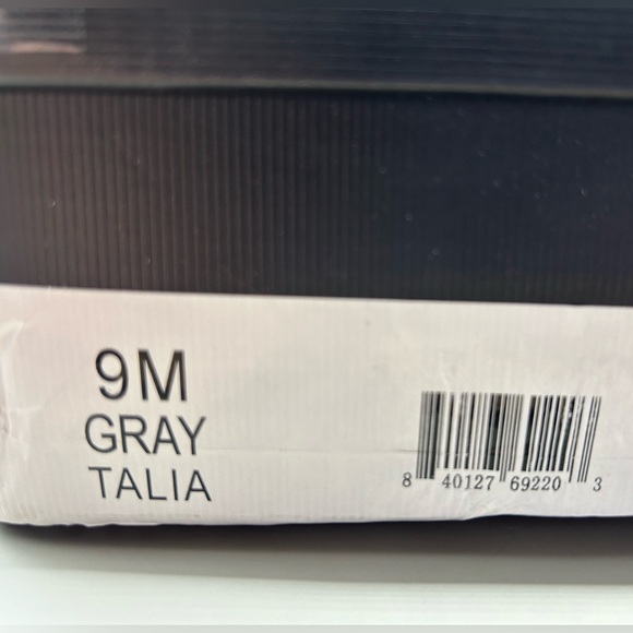 NIB Urban Sport by J/Slides TALIA Gray Mesh Lace-Up Sneakers Women's 9M - Picture 7 of 7